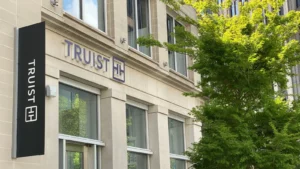 a-new-chapter-truist-taps-fiserv-ceo-mike-lyons-as-successor-to-bill-rogers