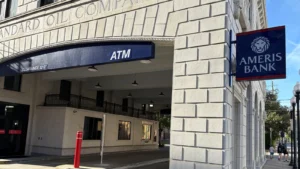 ameris-bancorp-faces-financial-uncertainty-following-80-million-jury-verdict-in-executive-dispute
