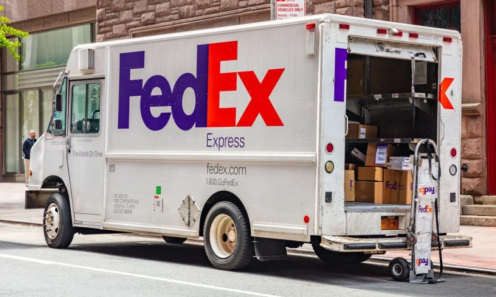 fedex-navigates-global-turbulence-a-deep-dive-into-fiscal-2026-performance-and-strategic-restructuring