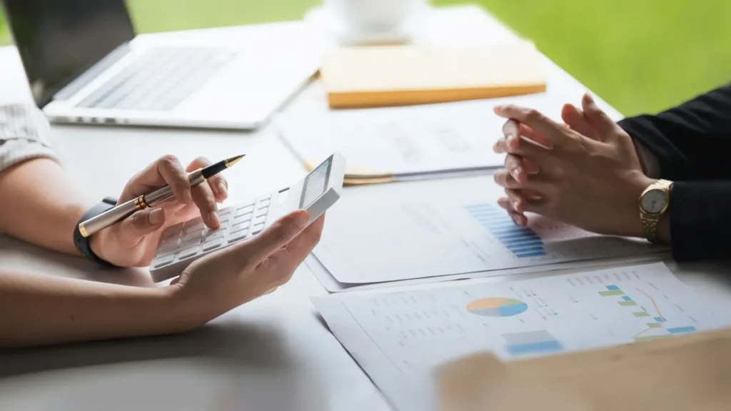the-digital-paradox-why-cfos-are-doubling-down-on-tech-amidst-economic-turbulence