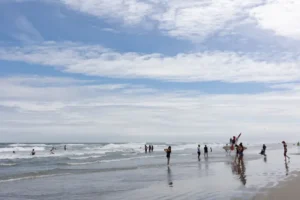 the-vacation-renaissance-how-travel-stipends-are-redefining-modern-employee-retention