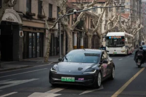Tesla Starts Rolling Out FSD-Like Features In China