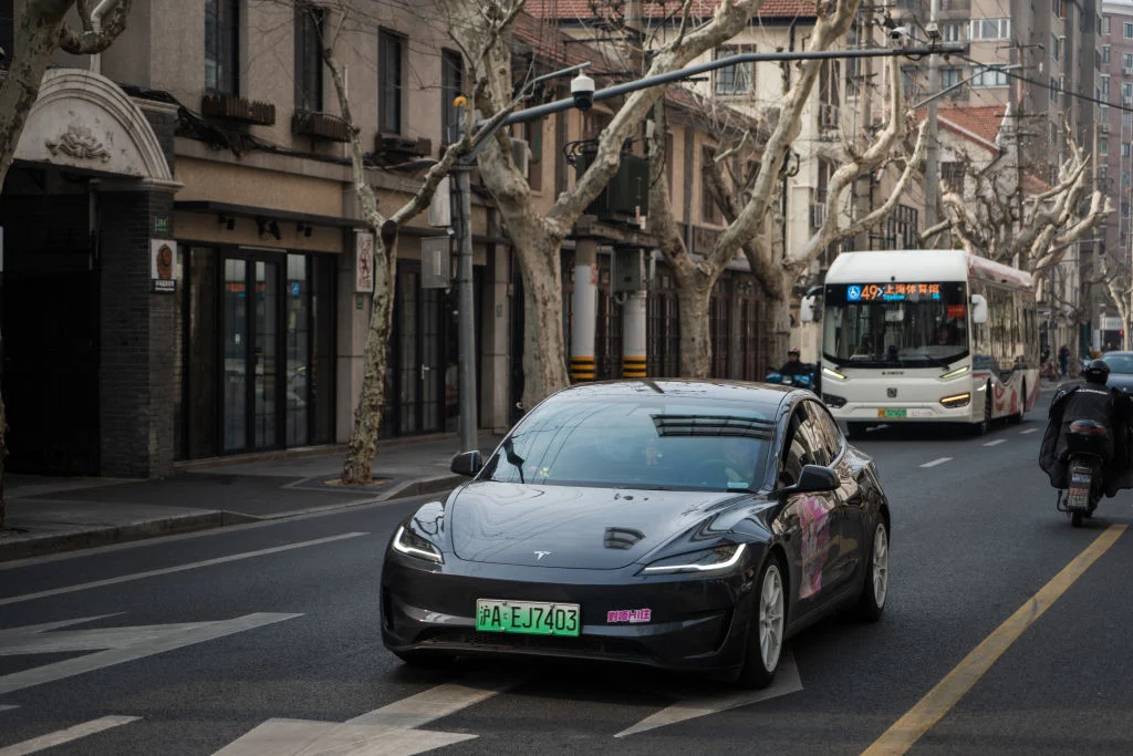 Tesla Starts Rolling Out FSD-Like Features In China