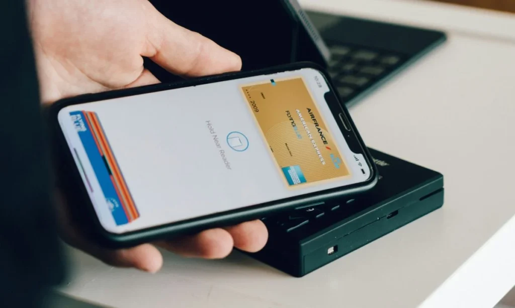 american-express-and-apple-pay-revolutionize-rewards-redemption-with-new-integration
