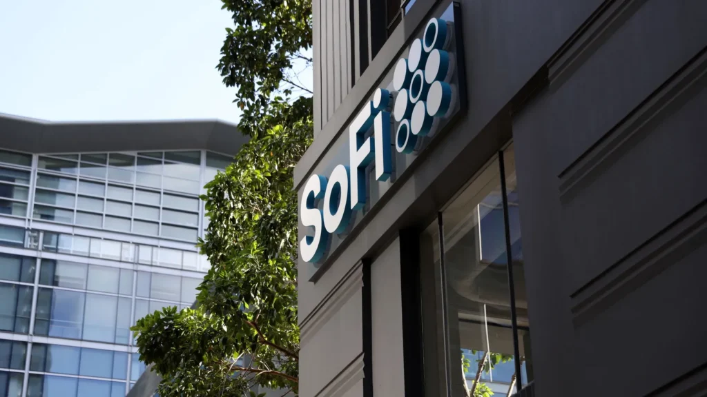 sofi-technologies-expands-into-small-business-lending-targeting-the-digital-first-entrepreneur