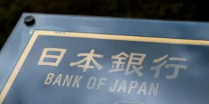 the-pivot-point-reassessing-japans-monetary-strategy-in-the-era-of-abenomics-and-beyond