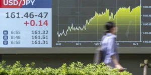 the-yen-in-freefall-japans-fiscal-crisis-as-a-global-harbinger