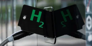 beyond-the-electron-why-europes-energy-transition-requires-a-strategy-for-molecules