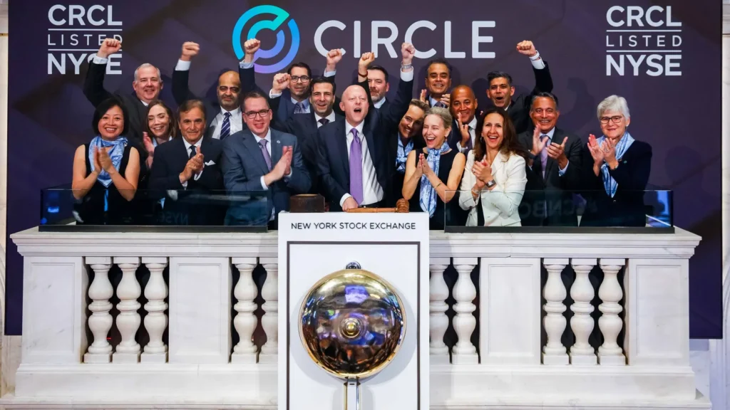 circle-accelerates-global-expansion-with-400-million-acquisition-of-tazapay
