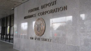 fintech-giant-mercury-moves-closer-to-banking-independence-with-fdic-approval