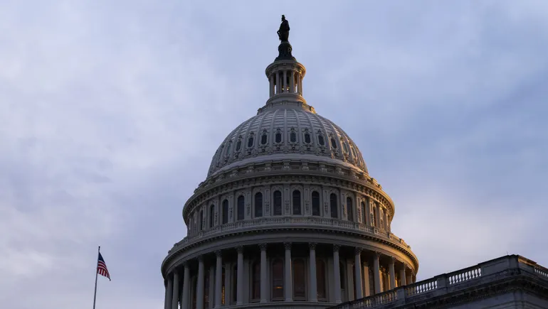legislative-impasse-senate-stalls-clarity-act-leaving-crypto-regulation-in-regulatory-limbo