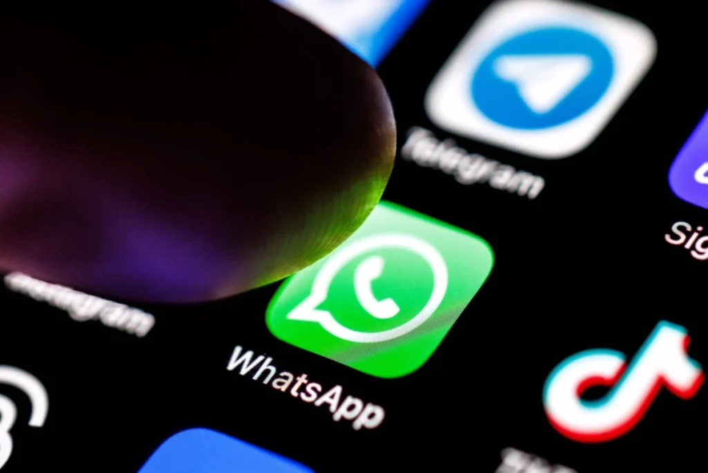 meta-revolutionizes-business-messaging-ai-agents-now-configure-whatsapp-business-via-mcp