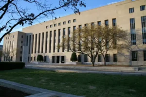 presidential-power-and-agency-independence-the-high-stakes-legal-battle-over-the-ncua