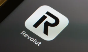 revolut-secures-colombian-banking-license-a-strategic-leap-in-global-fintech-dominance