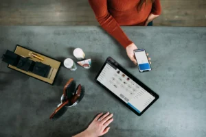 the-ai-revolution-how-intelligent-automation-is-redefining-the-modern-customer-journey