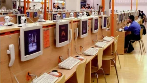 the-battle-for-the-digital-commons-why-preserving-the-open-internet-is-the-key-to-restoring-technological-trust