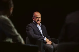 the-dark-forest-of-ai-why-the-worlds-most-promising-labs-are-choosing-silence-over-revenue