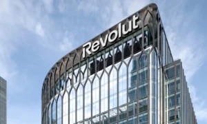 the-enterprise-pivot-how-fintech-giants-are-scaling-up-to-capture-corporate-capital