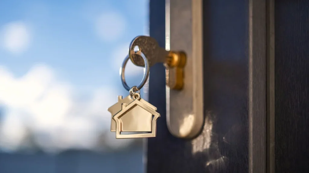 the-golden-handcuffs-trap-how-elevated-mortgage-rates-are-paralyzing-americas-retiring-generation