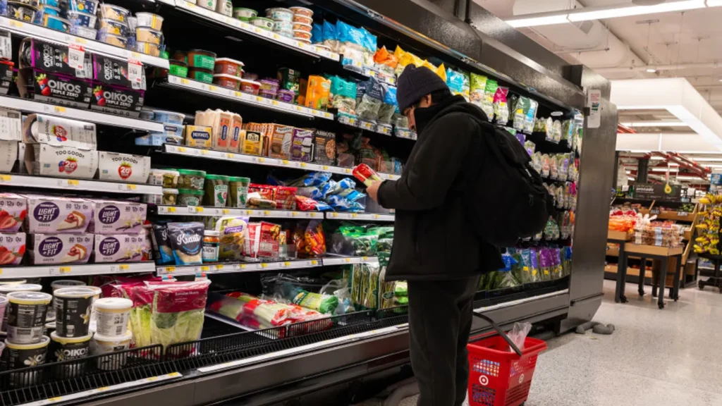 the-great-disconnect-why-pessimistic-consumers-keep-opening-their-wallets-despite-sticky-inflation