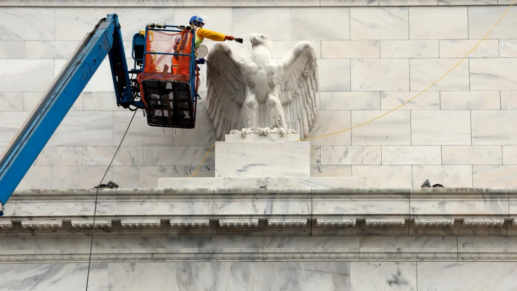 federal-reserve-renovation-under-scrutiny-management-deficiencies-revealed-in-oig-report