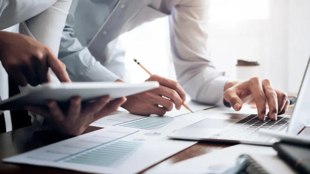 the-cost-of-turning-a-blind-eye-why-cfos-say-minor-expense-fraud-is-a-major-threat-to-corporate-culture