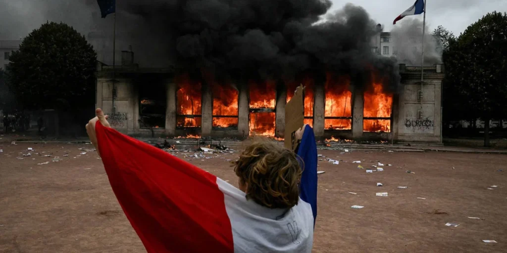 the-crucible-of-french-education-inside-the-student-protests-the-parcoursup-crisis-and-the-automated-divide