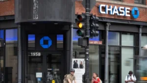 the-debanking-battle-jpmorgan-chase-moves-to-dismiss-trumps-high-stakes-lawsuit