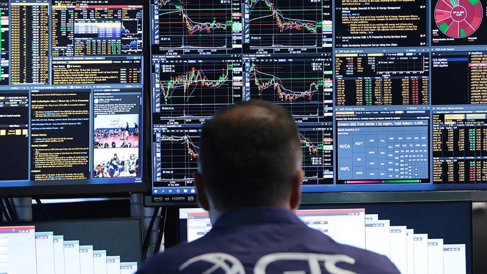 the-perfect-economic-storm-navigating-simultaneous-global-crises